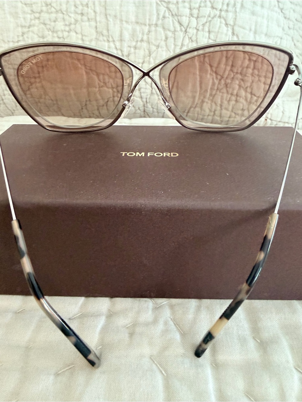 Tom Ford The India FT0605 Sunglasses Crystal | Brown Fades - Picture 7 of 8